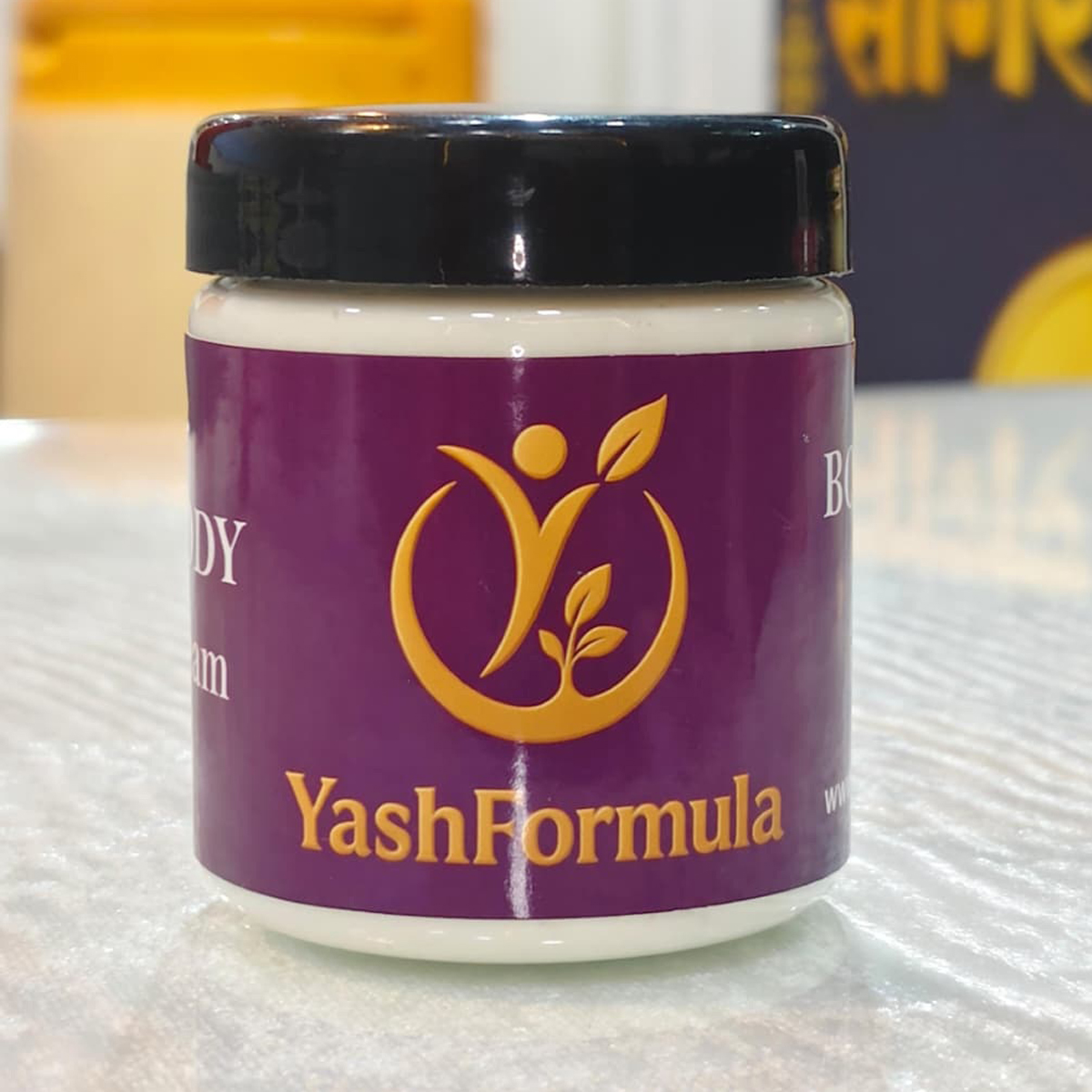 Body Whitening Night Cream 100 gm - Image 3