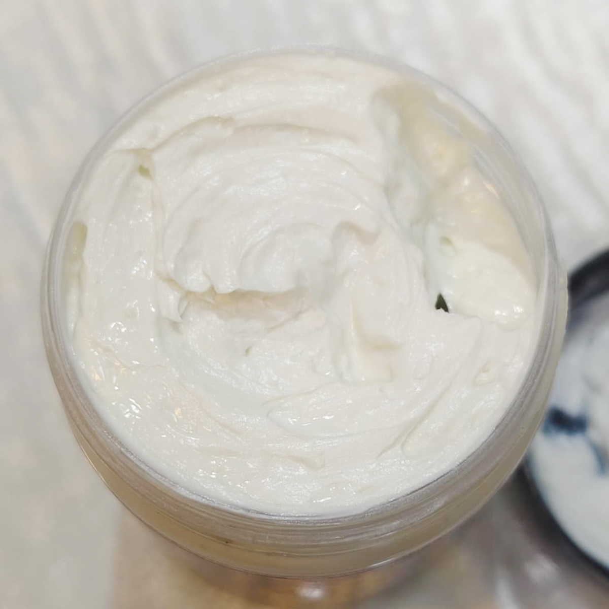 Body Whitening Night Cream 100 gm - Image 5